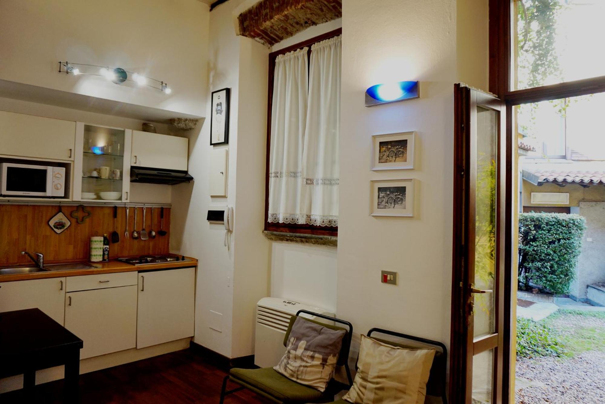Studio Apartment Vicolo Lavandai Milano Eksteriør bilde