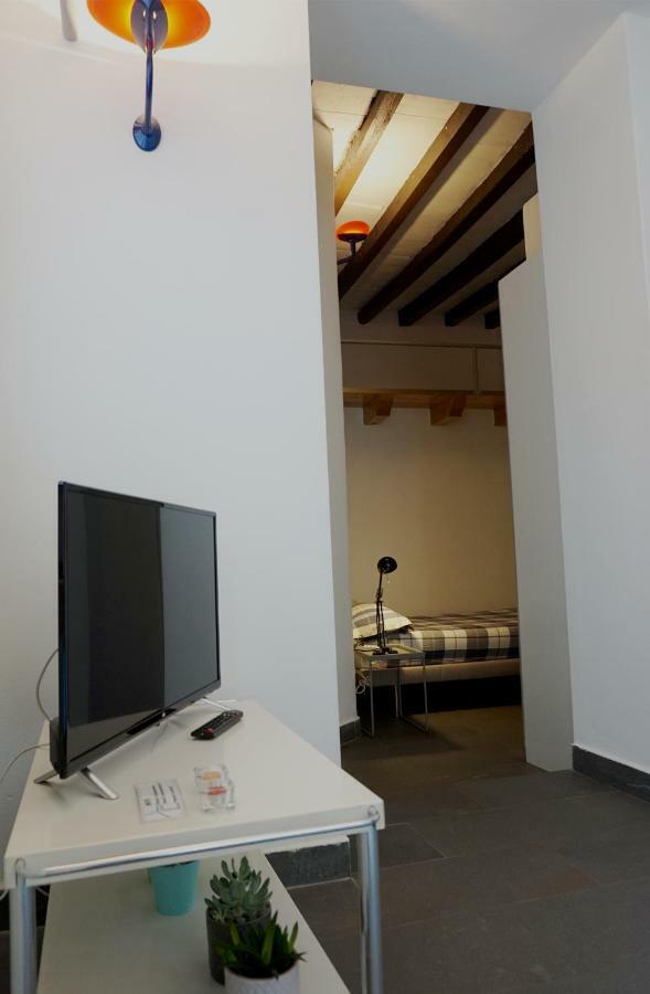 Studio Apartment Vicolo Lavandai Milano Eksteriør bilde